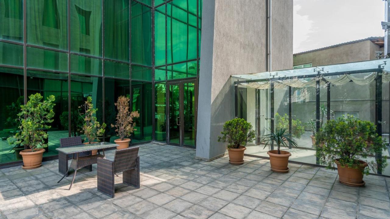 Capitol By Umbrella Hotel Tbilisi Buitenkant foto